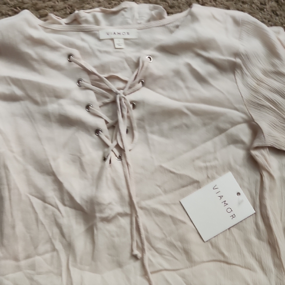 Elegant Lace-Up Blush Top - Picture 5 of 5